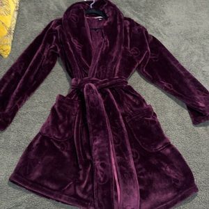 Victoria’s Secret Short Plush Robe